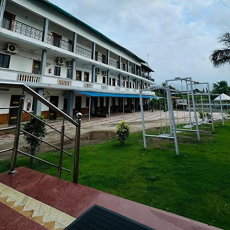 Vasant Vihar Resort Kevadia Exterior foto